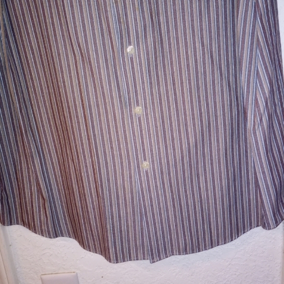 Roundtree & York Men's XLT Short Sleeve Button Down Big & Tall Shirt - Picture 4 of 7